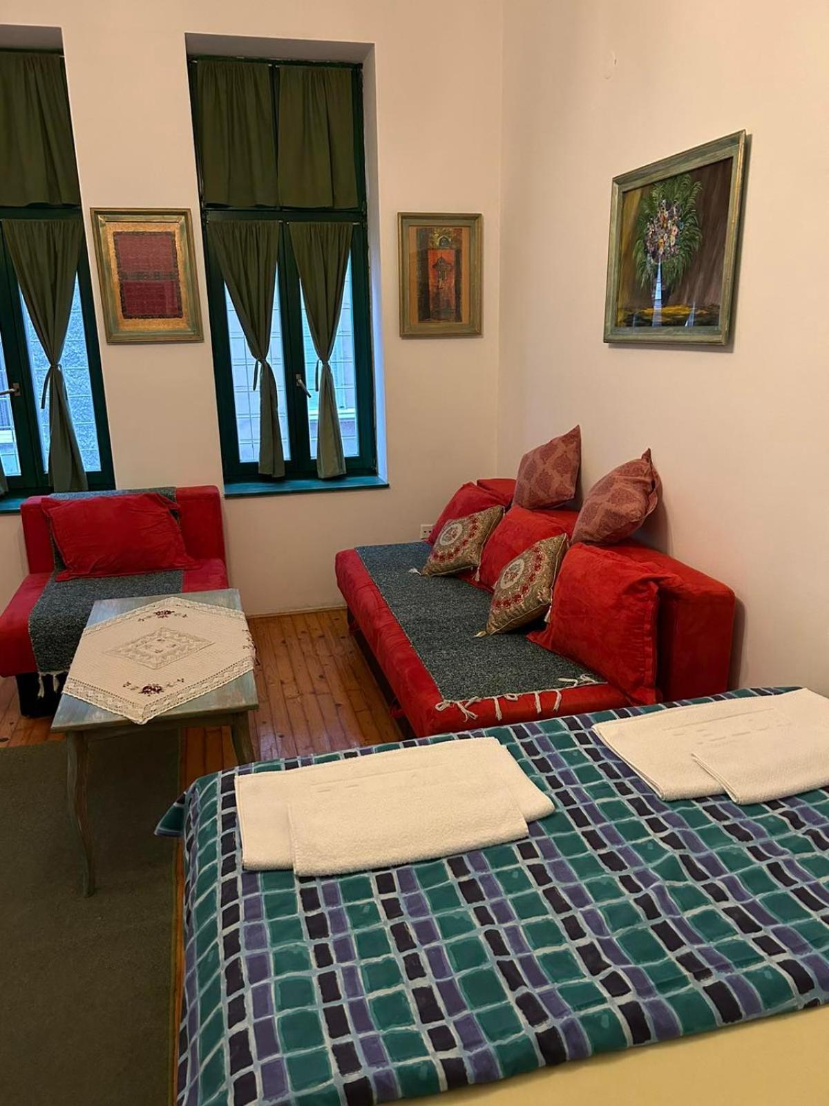 Guesthouse Hurma Rooms SJJ Buitenkant foto