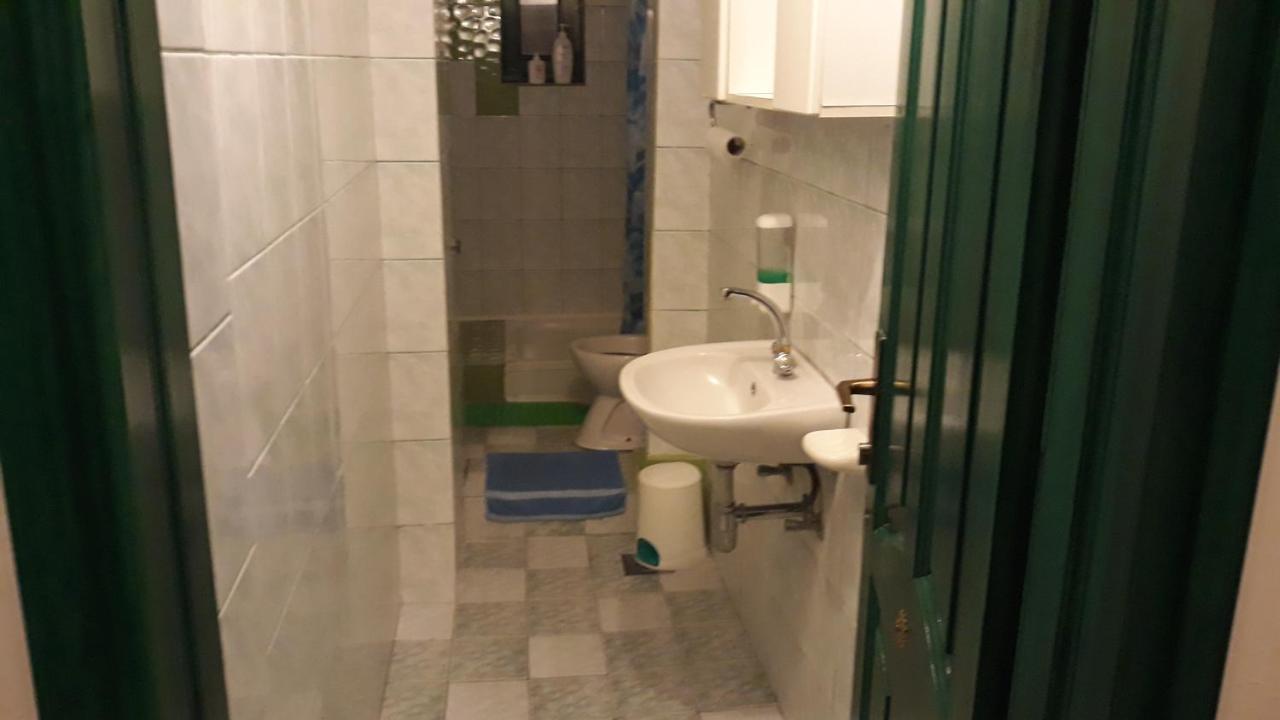 Guesthouse Hurma Rooms SJJ Buitenkant foto